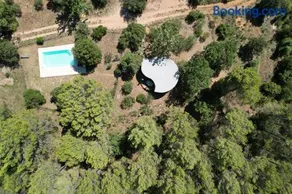 Chalet dans plusieurs hectares de nature - Image 2