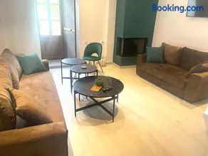 Beautiful Alice Luxury Suites - Image 1
