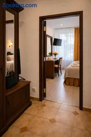 Gusarskiy Hotel and Apartment - Image 3