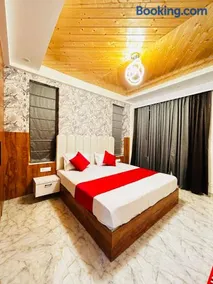 Dreamville Stays Shimla - Image 5