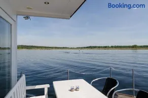 feststehendes Hausboot - Image 5