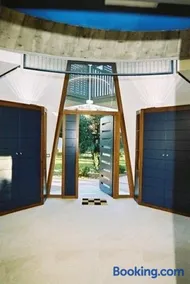 Antares Apartments - Image 3