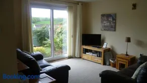 Sunny detached bungalow, Nr Looe - Image 5