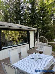 Modern Forest Retreat - Image 4