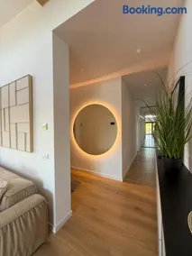 Sol Lake House Snagov - 15 Mins to Airport - Slow Living - Image 3