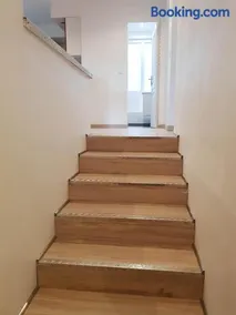 05 - Très joli 3 pièces neuf 2 chambres, 3 lits, logement tout équipé pour 1 à 4 personnes maximum, vue sur jardin avec parking privatif, grand fourgon possible, tout le linge de maison est fourni - Image 1