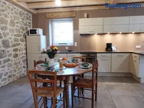Grand gîte rénové 8 pers en Haute-Loire calme et nature - Image 4