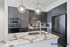 Midtown Penthouse 2 bdrm - Image 2