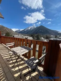 T2 terrasse plein sud Vue montagne Parking - Image 1