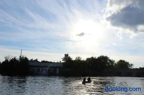 Balsam Lake Cottage 5 Bed room - Image 2