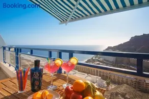 Stunning Views Guaranteed - Image 2