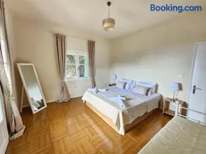 Fiori Sea View Apartment - Image 1