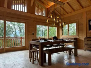 Chalet spacieux avec confort, 5 chambres, parking - Image 5
