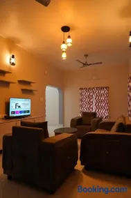 Hill View Paradise - A luxurious 2bhk's & Private Rooms Near Bhudevi Complex TTD Ticket Counter Alipiri - Image 3