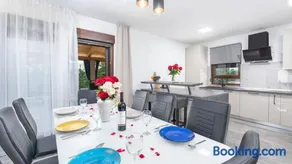 Modern villa Bibali Istra with pool in Buje - Image 2