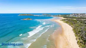 Azure Luxe Seaside Suite - Walk to beach and cafes - Image 3