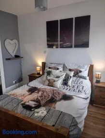 Lingfield Lodge Ewenique Views pets welcome - Image 2