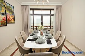 Corniche 3BR Haven - Elegant Seaside Living - Image 4
