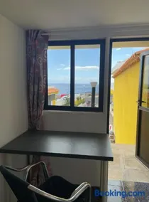 Ocean breeze guest room - Image 2