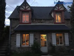 Maison dans la prairie - Image 1
