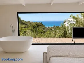THE HILL Suite - Image 2