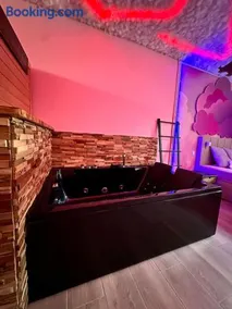 Capsule Nuage Jacuzzi Sauna - Image 5