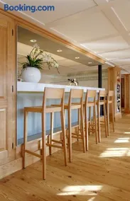 Anker Hotel Restaurant - Image 4