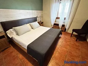 Charming House in Arjona - Image 2