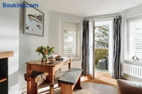 Courtenay Studio - Image 2