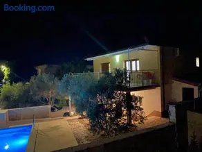 Palada House with a Private Pool - Image 3