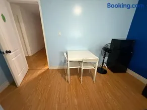 one bedroom in Brampton - Image 4