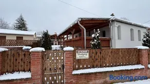 Kis Bujdosó Vendégház - Image 1