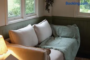 Train Carriage Tiny Home in the Byron Hinterland - Image 2