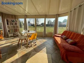 Maison accueillante à Gémozac - 100 m² avec jardin fertile. - Image 1