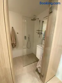 Hoekstudio met zeezicht & hotelgevoel - Image 4