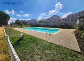 Le Courvoisy, Studio avec piscine, près Groupama Stadium et Salle Arena - Image 3