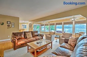 Riverfront Paradise w/ Hot Tub & Pool in Kinsale! - Image 2