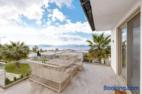 Private Luxury Villa in Bodrum with Pool, Sauna & Stunning Sea View - Image 4