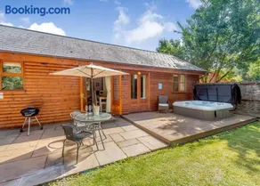 Ford Farm Lodges - Image 3