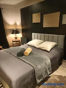 Suite Balnéo en bord de forêt - Image 1