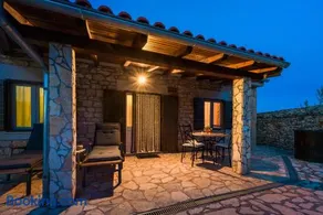 Rural House Gluic - Image 1