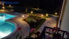 Mountain View Vacation Home - Image 3