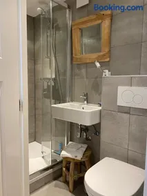 Studio Lief Bergen binnen, bij bos duin en dorp - Image 3