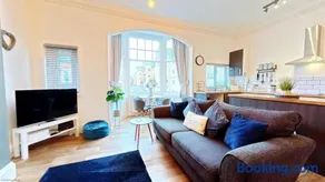 The Lookout at Scarborough - Stunning Seaview and Castle View - Near Amenities and Beach - Image 2