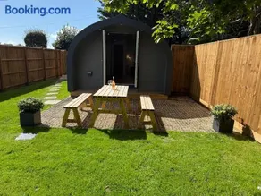 The Cabin - Image 4
