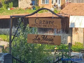 La Mosie - Image 2