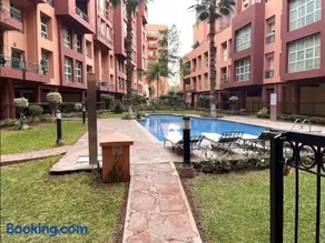 Sojori Majorelle piscine et parking - Image 2