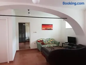 Artemis Farm Apartments - Image 1