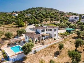 Villa Luna - Image 1