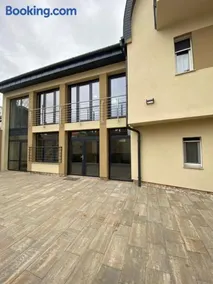 Zalakarosi Zóra Apartmanház - Image 2